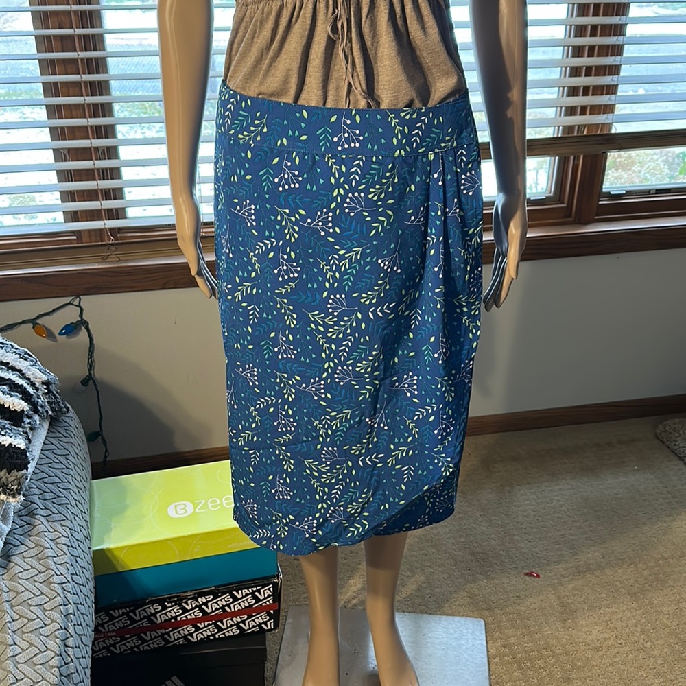 Skirt/swim wrap skirt blue print size m